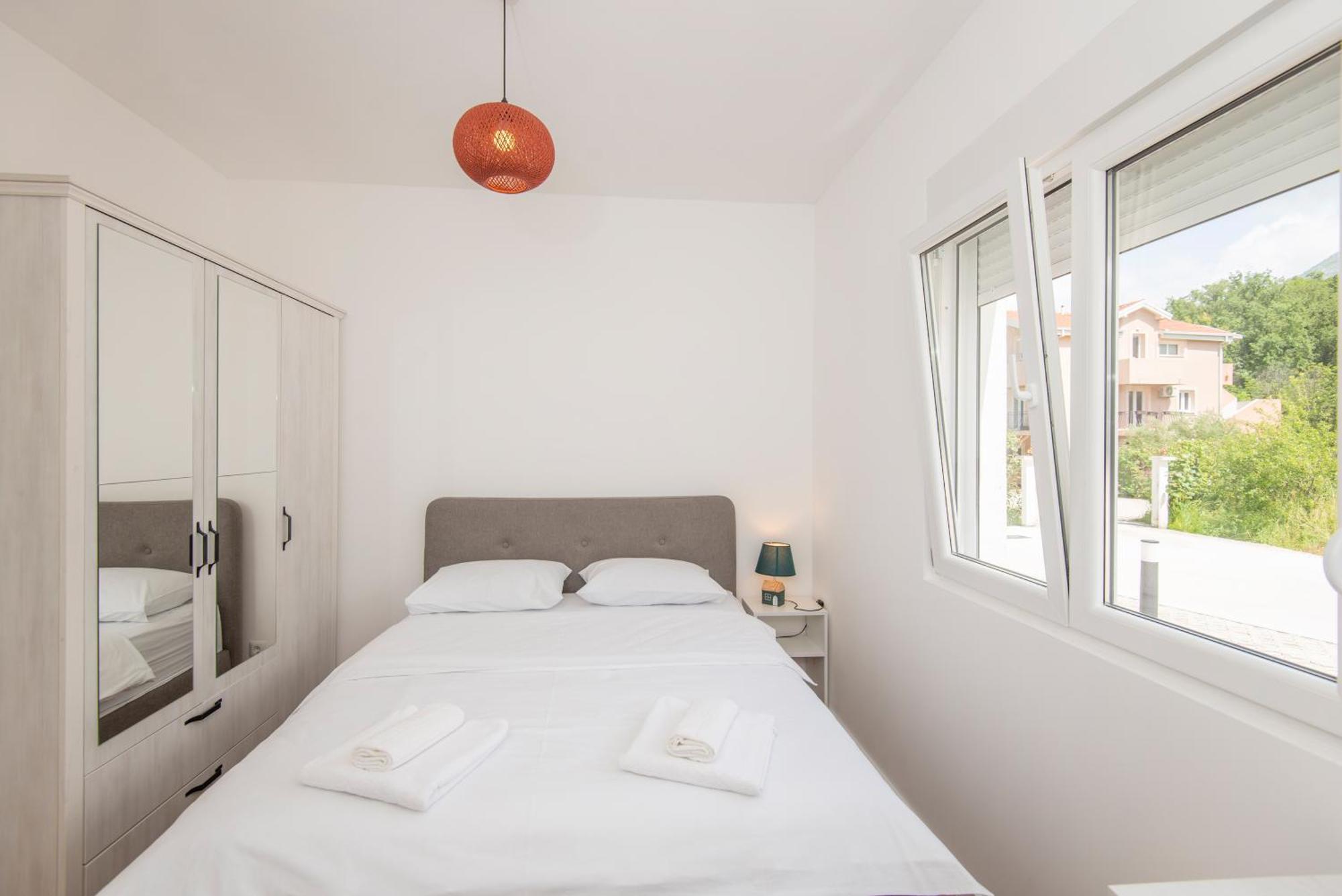 Al Mare Apartments Kotor Luaran gambar